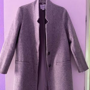 Light grey winter coat. Designer- Old Navy